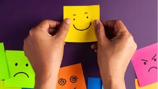 Renal Care Services - Post-its con diferentes emociones