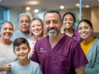 Renal Care Services - Doctor con pacientes renales de diferentes edades