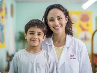 Renal Care Services - Doctora con paciente infantil